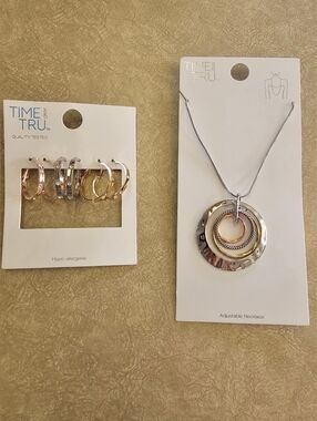 Necklace And Earrings Bundle